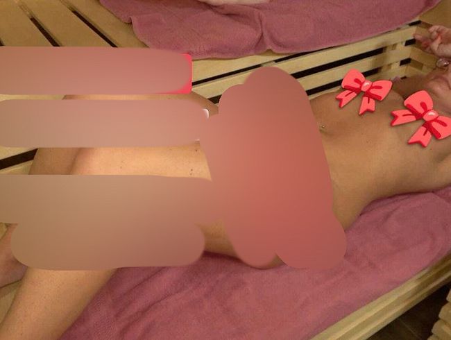 In der Öffentliche Sauna wi**ser zu rede gestellt !!! Spanner filmt uns beim fi**en ???